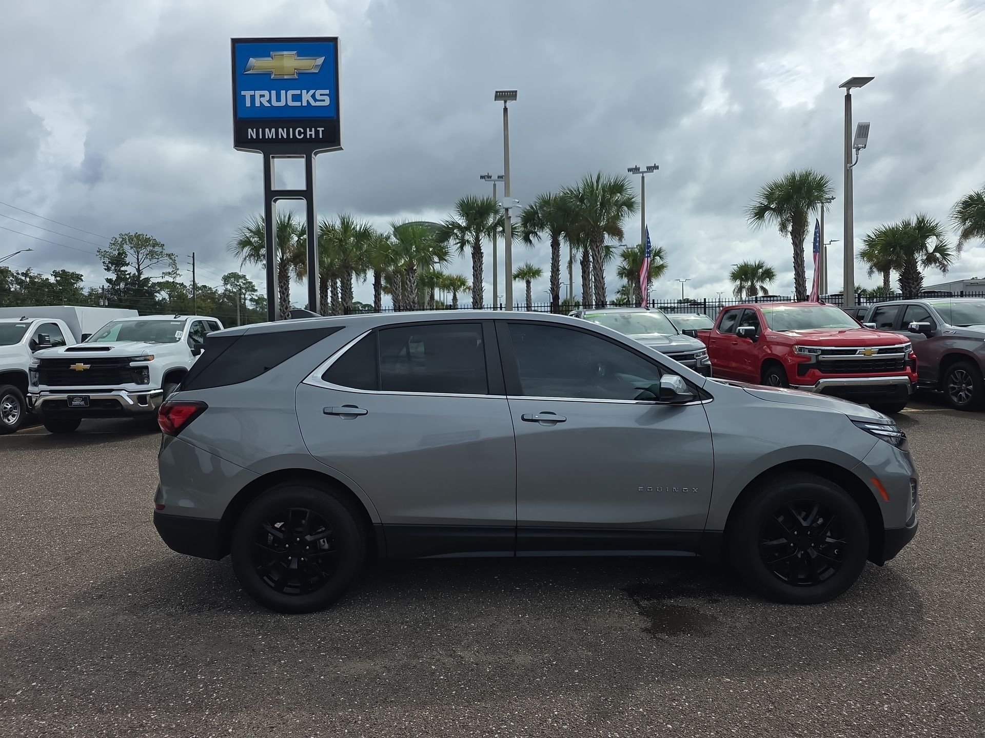 Used 2024 Sterling Gray Metallic Chevrolet LT image 17