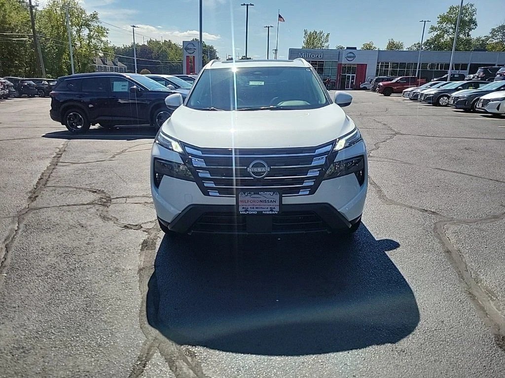 2026 Nissan Rogue SV - Photo 9