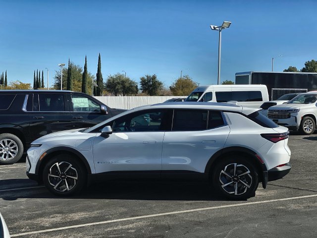 2026 Chevrolet Equinox EV 2LT - Photo 16