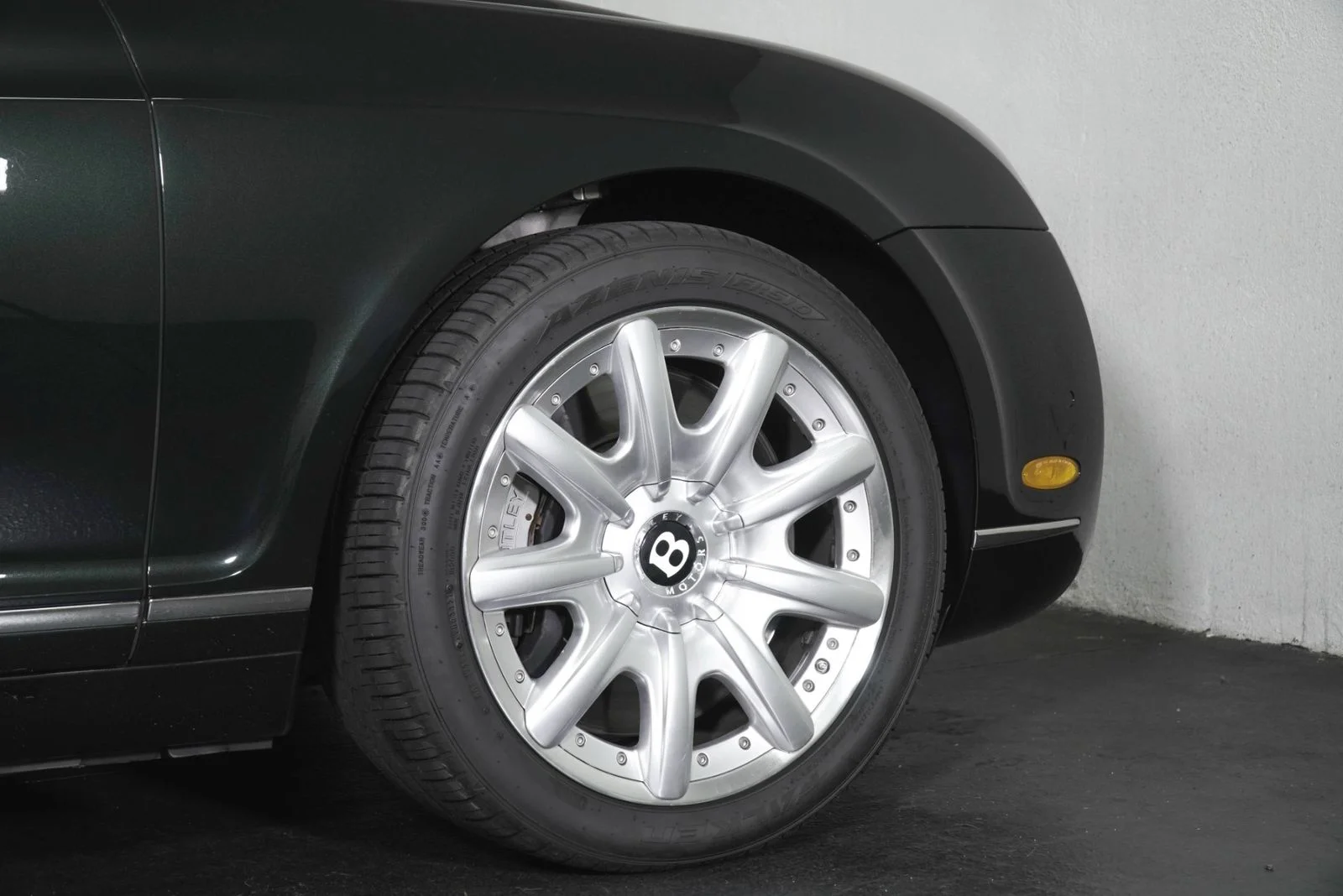 Used 2007 Green Bentley  image 11