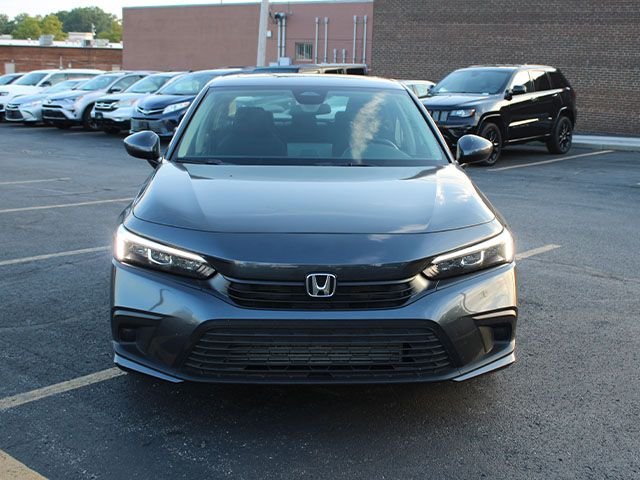 Used 2024 Meteorite Gray Metallic Honda EX image 3