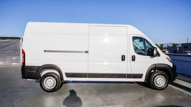 New 2026 Bright White Clear-Coat Exterior Paint RAM High Roof image 15