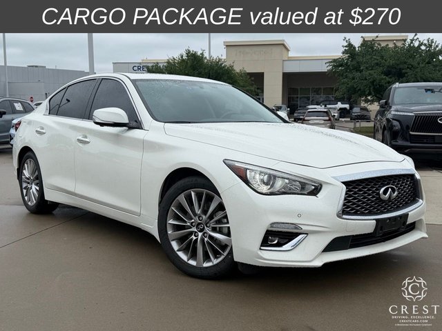 2023 INFINITI Q50 LUXE