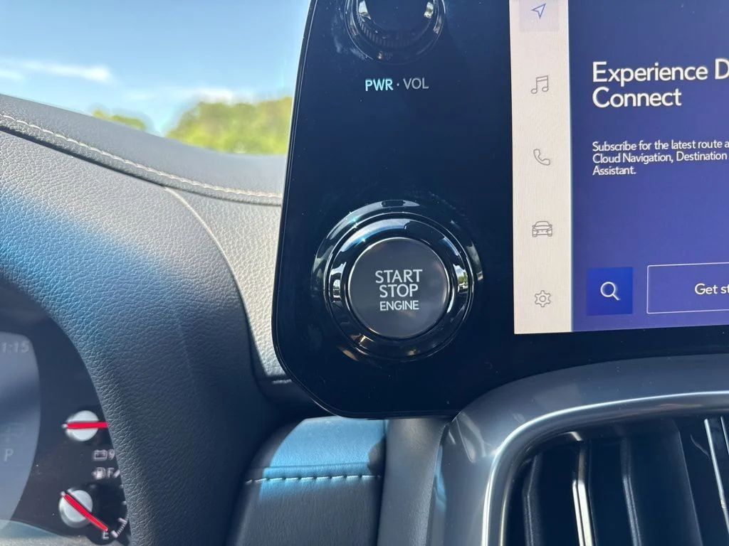 2023 Lexus LX F-Sport - Photo 24