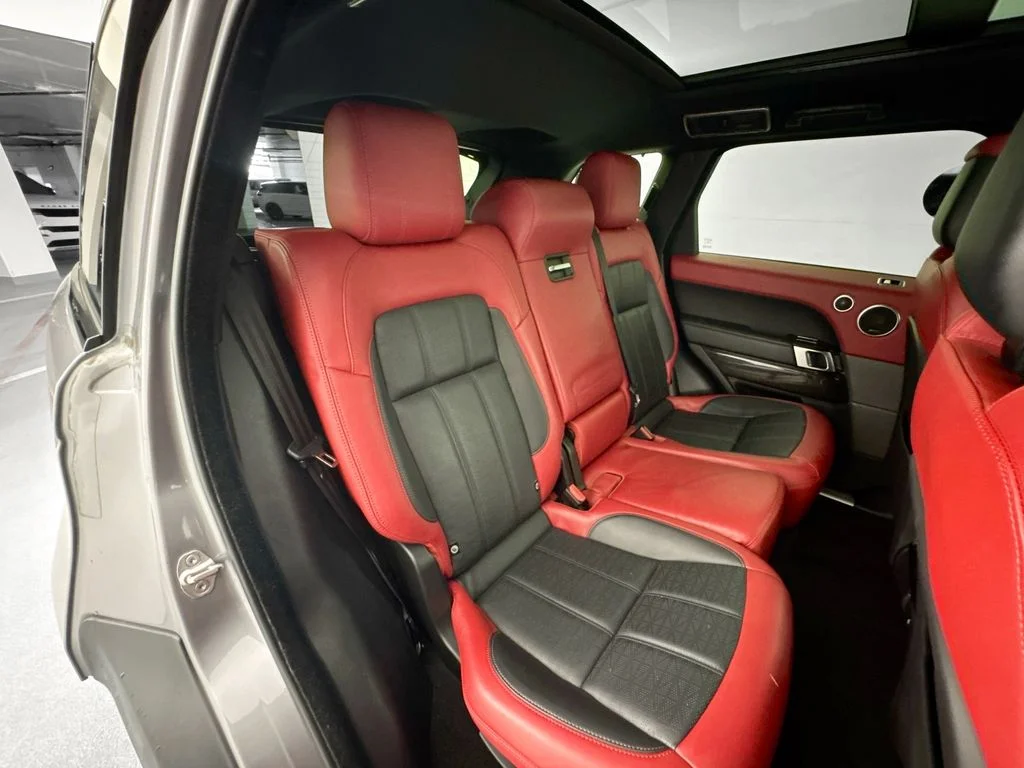 Used 2020 Gray Land Rover Autobiography image 28