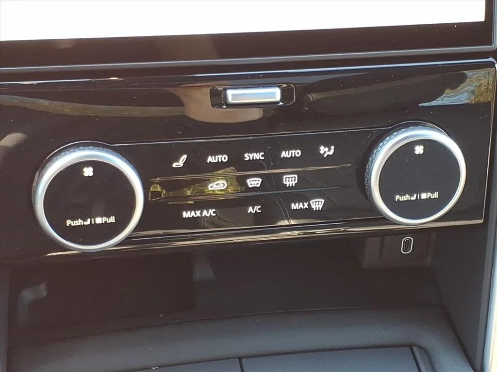 2026 Land Rover Discovery Gemini Edition - Photo 20