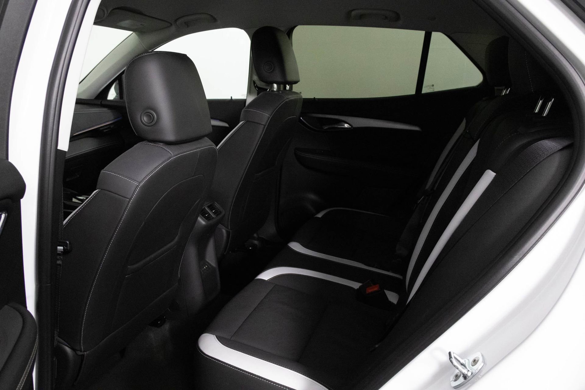 2025 BUICK ENVISION - Image 32