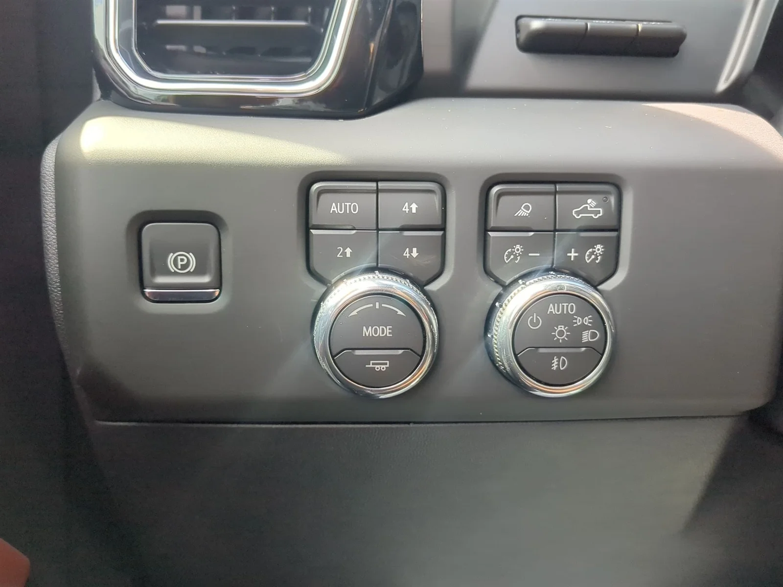 New 2026 Sterling Metallic GMC Denali Ultimate image 42