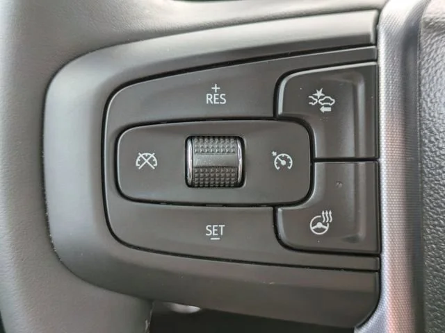 Used 2024 Downpour Metallic GMC Elevation image 25