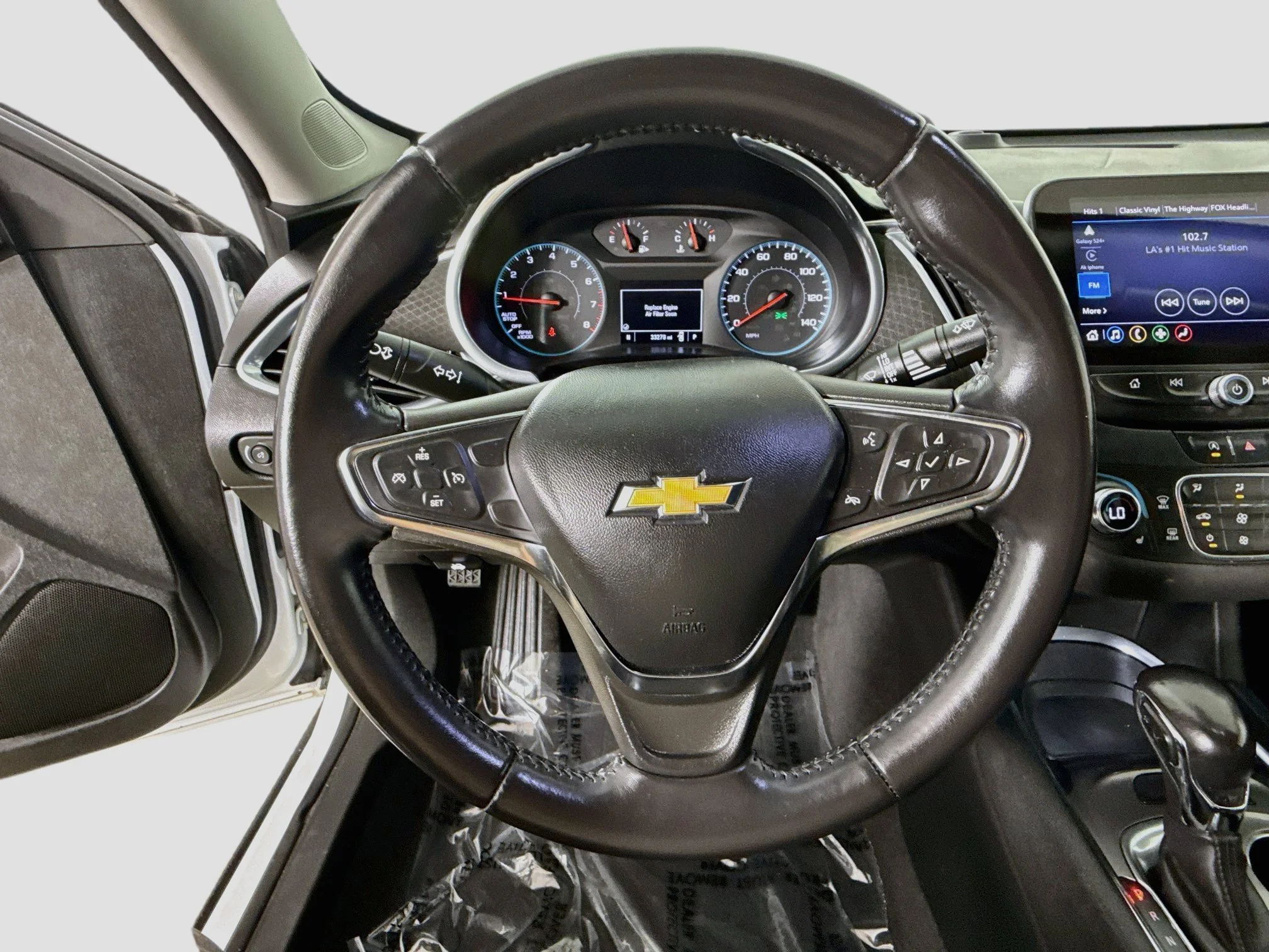 Used 2021 SUMMIT WHITE Chevrolet LT image 13