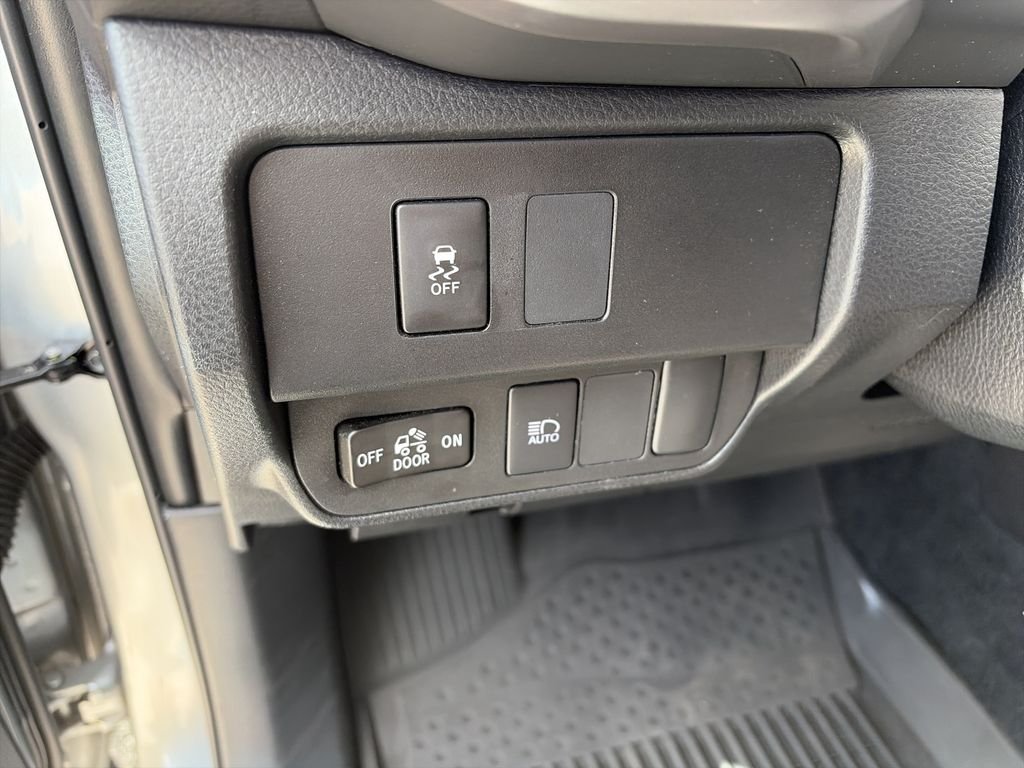 Used 2023 Silver Toyota SR5 image 19