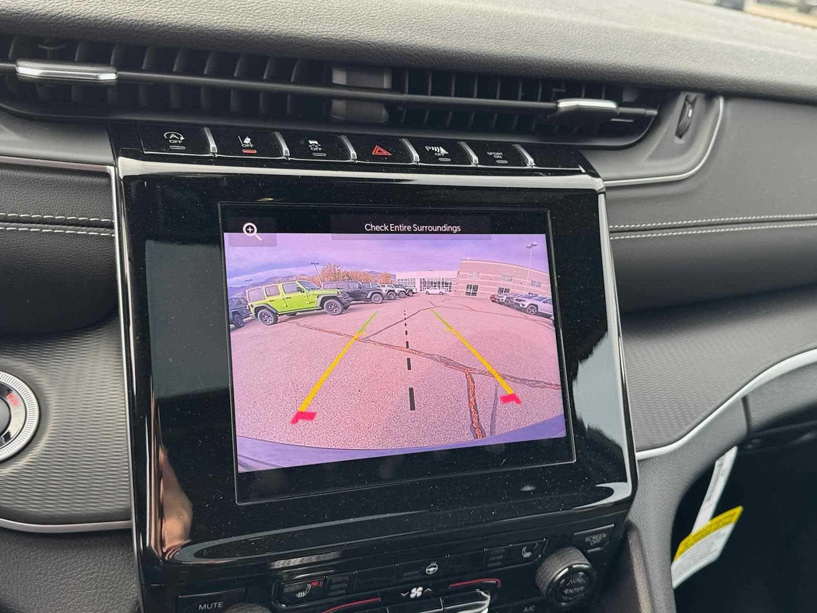 2025 Jeep Grand Cherokee Altitude - Photo 17