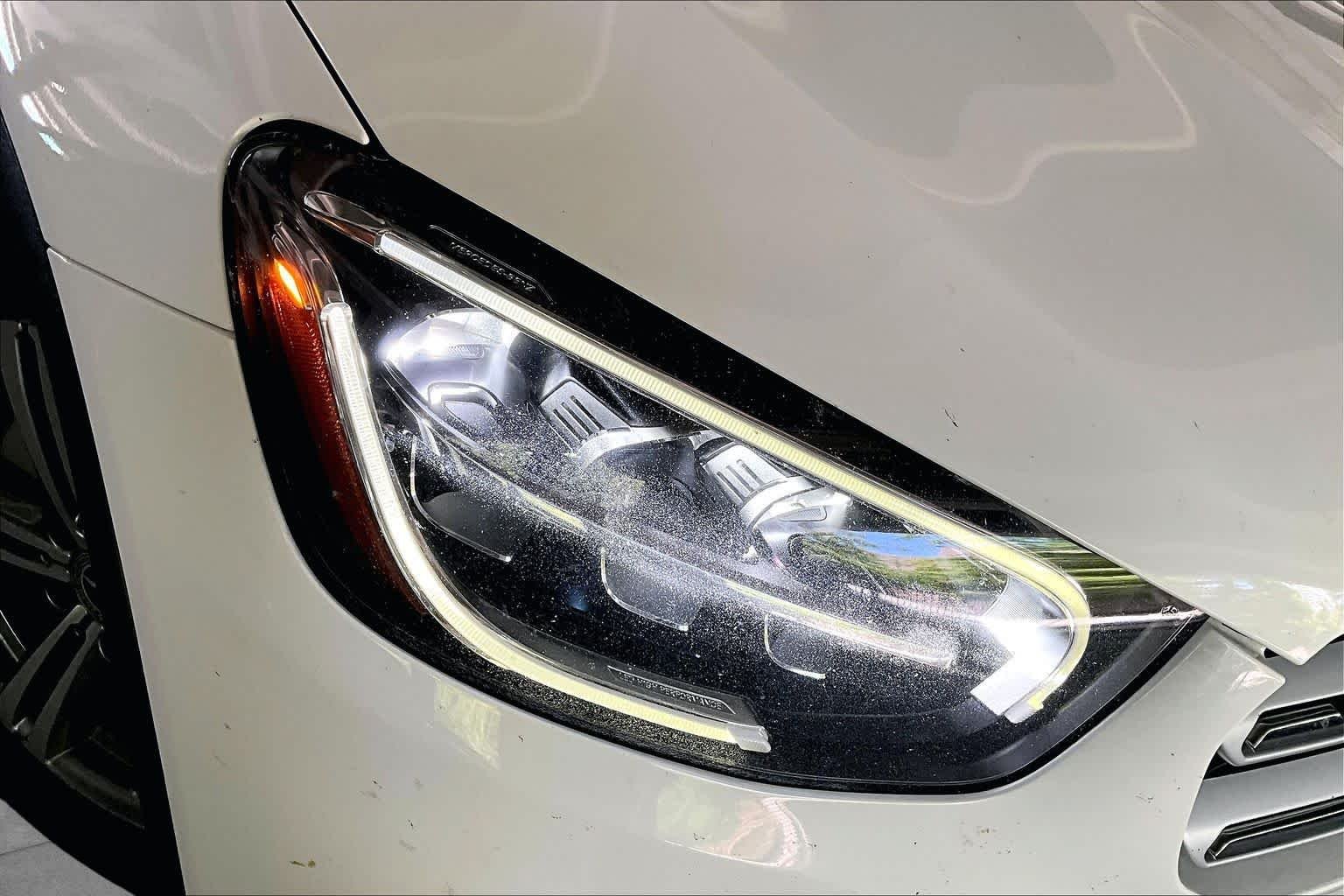 Used 2021 Polar White Mercedes-Benz GLC 300 image 27