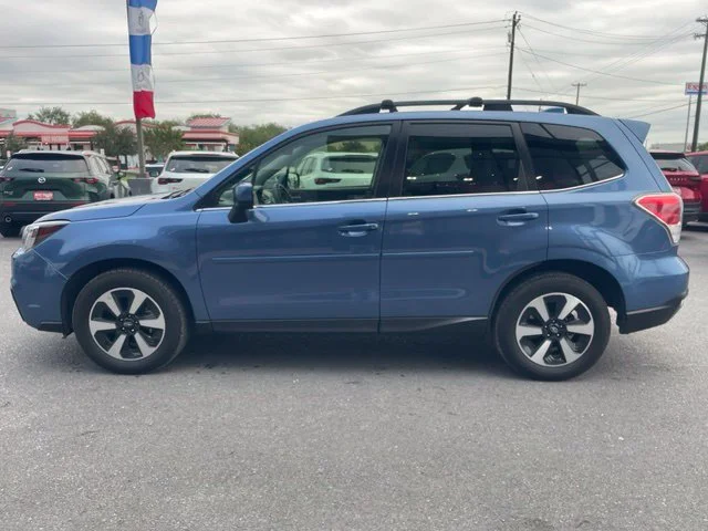Used 2018 Blue Subaru 2.5i Limited image 3