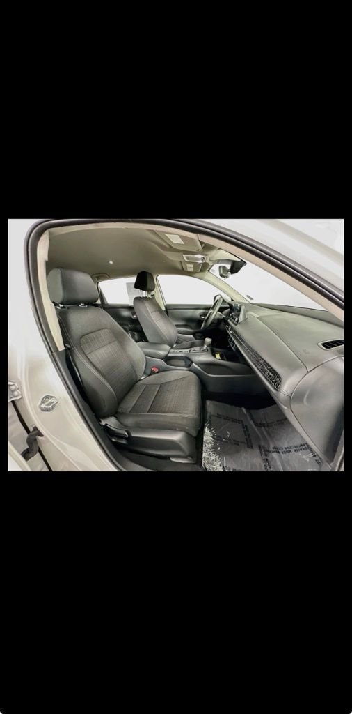 Used 2025 Platinum White Pearl Honda Sport image 28