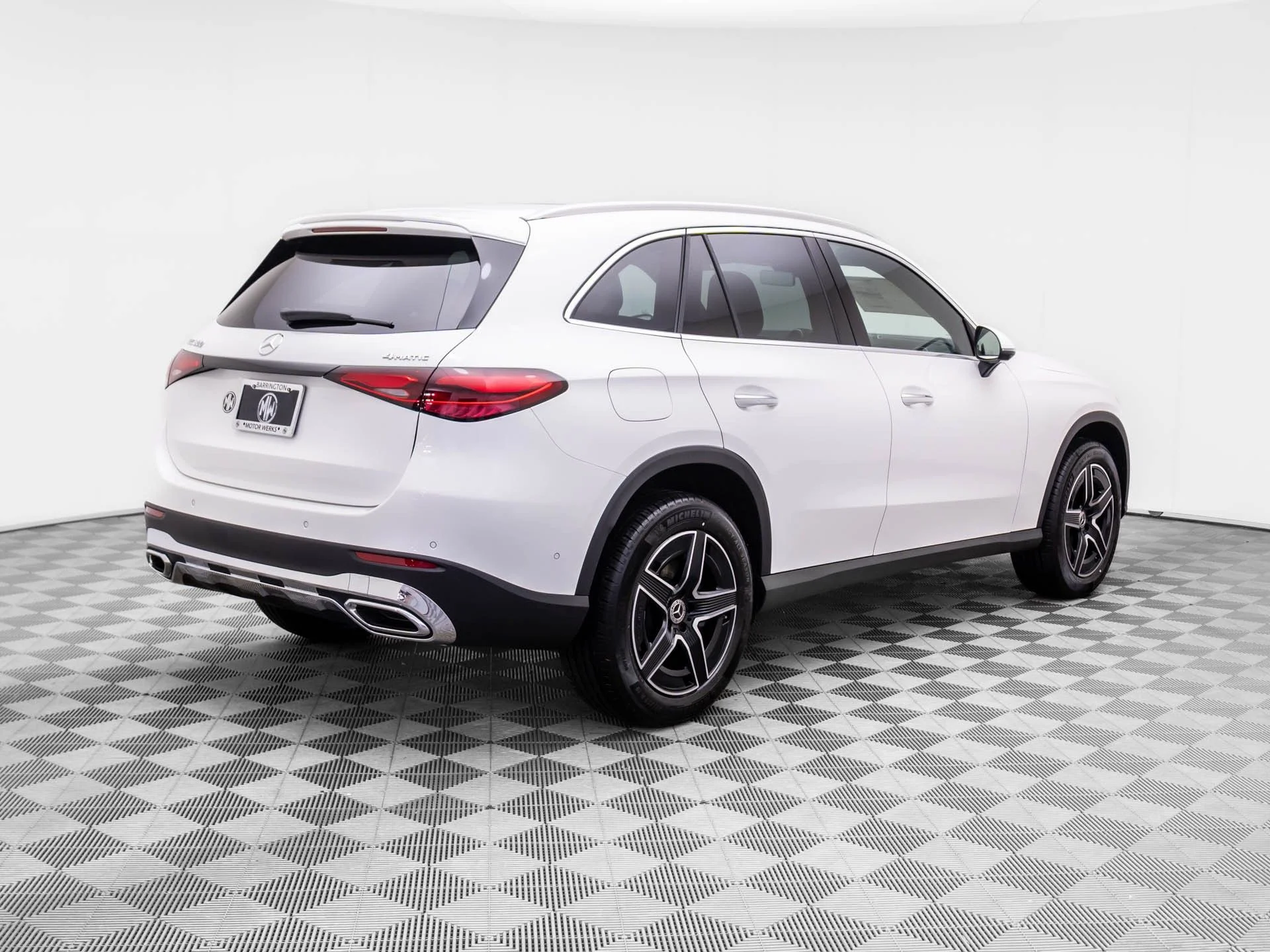 New 2026 White Mercedes-Benz GLC 300 image 5