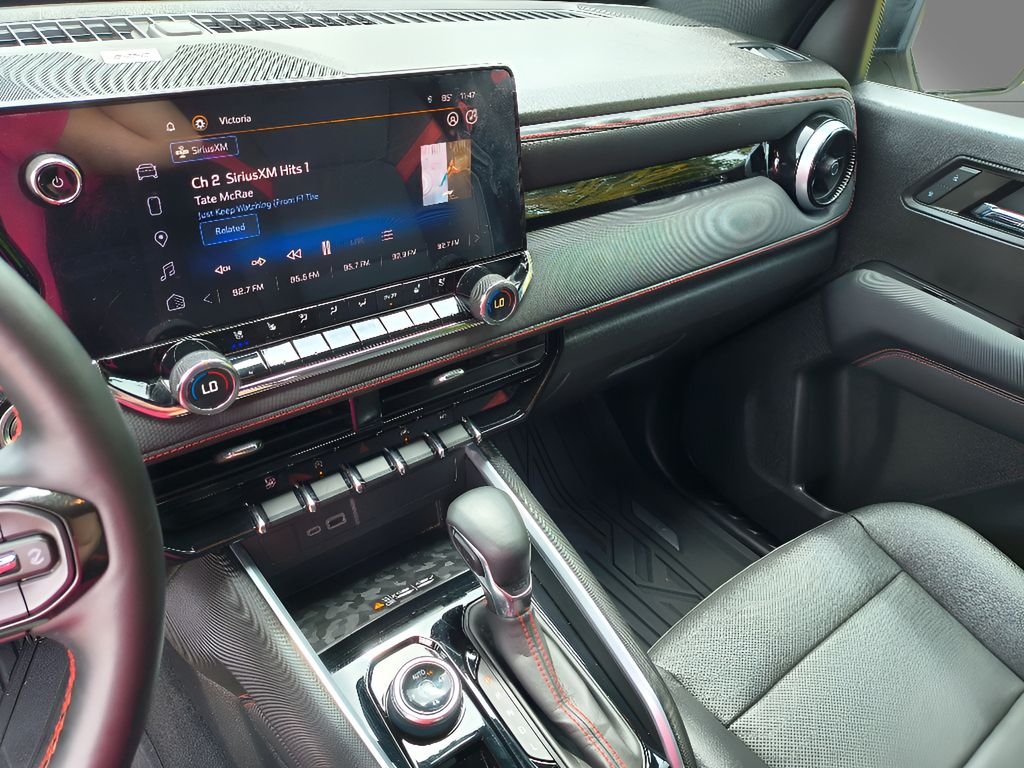 2023 Chevrolet Colorado Z71 - Photo 17