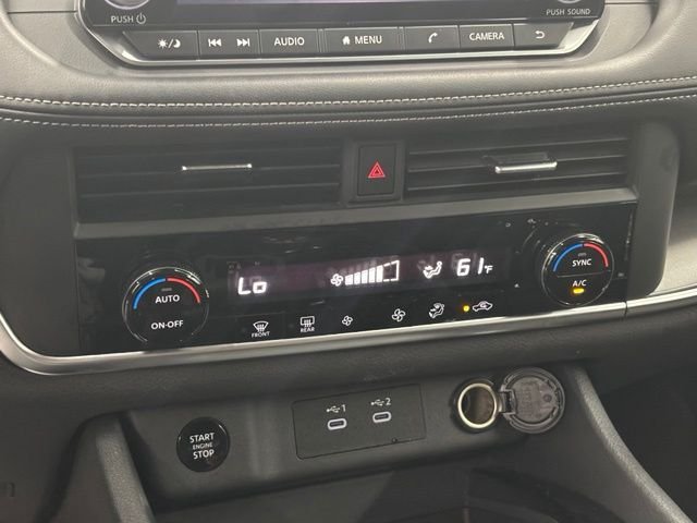 Used 2025 White Nissan SV image 31
