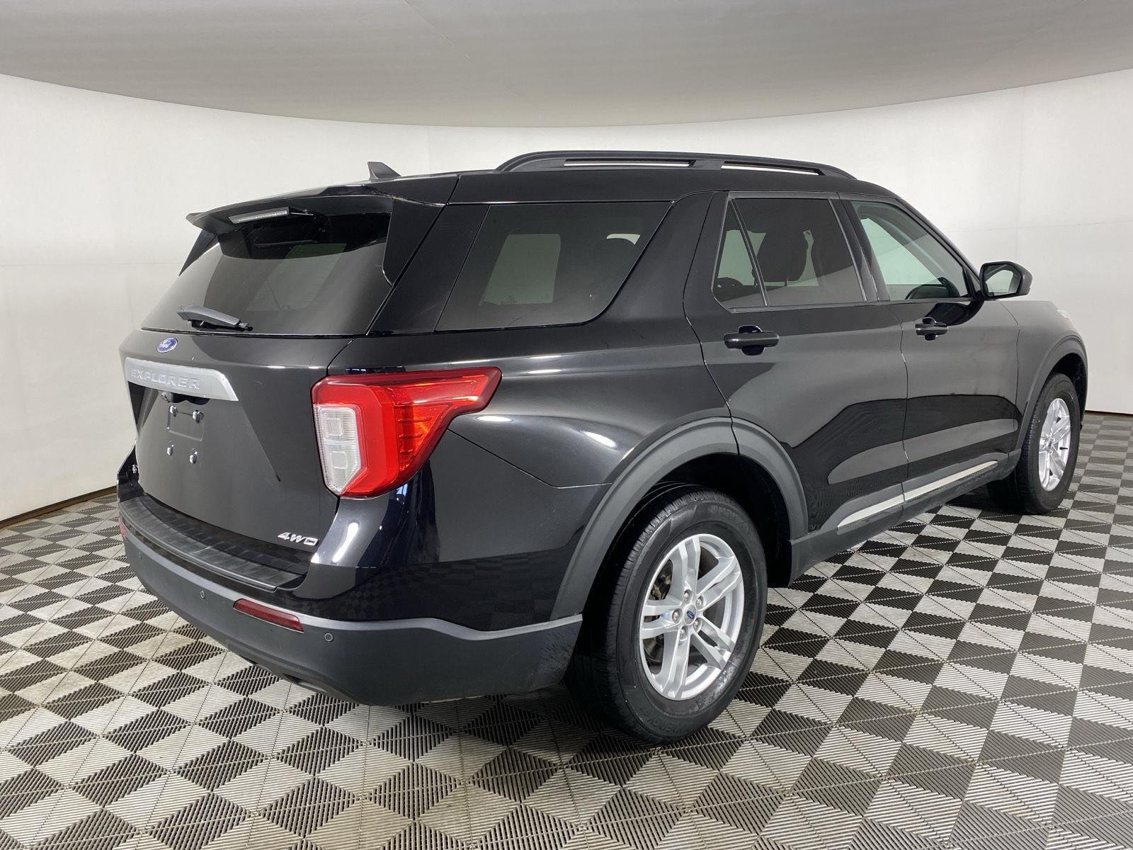 Used 2022 Agate Black Ford XLT image 10