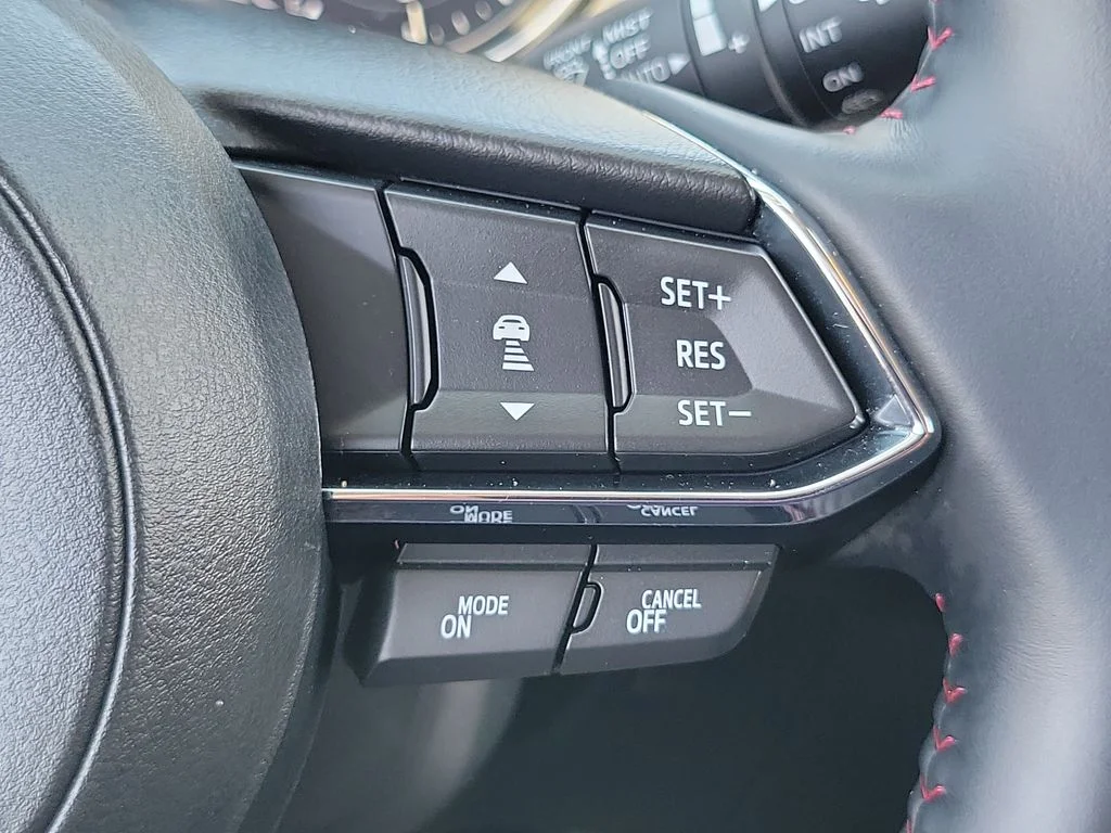 Certified Used 2025 White Metallic Mazda 2.5 S Carbon Edition image 6