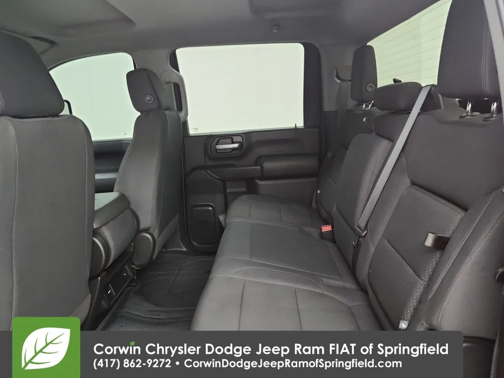 Used 2021 Red Chevrolet Custom image 12