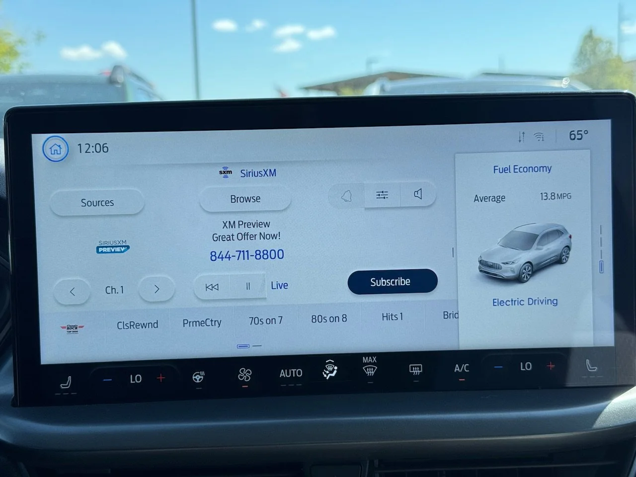 2024 Ford Escape PHEV - Photo 20