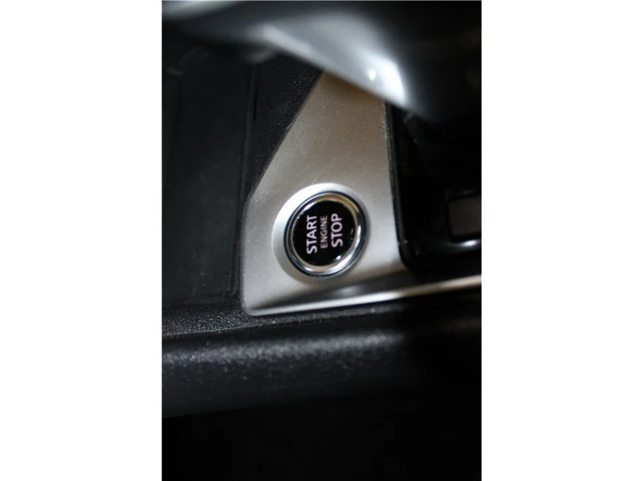 Used 2025 Garnet Pearl Metallic Nissan SV image 32