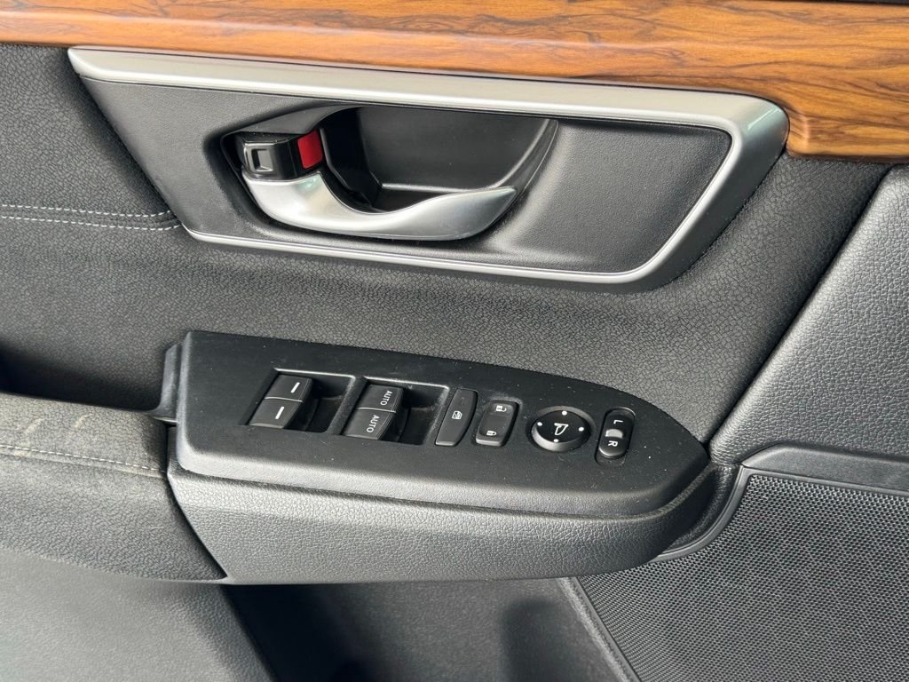 Used 2021  Honda EX image 33
