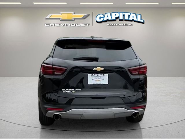 Used 2025 Black Chevrolet LT image 5