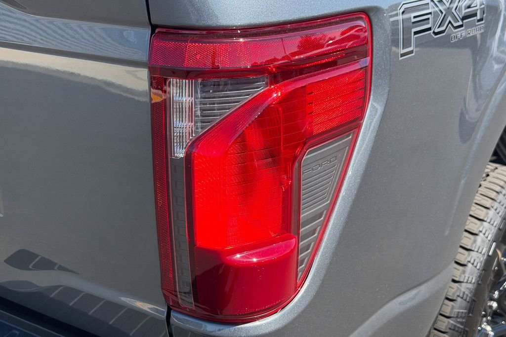 New 2026 Carbonized Gray Metallic Ford XLT image 9