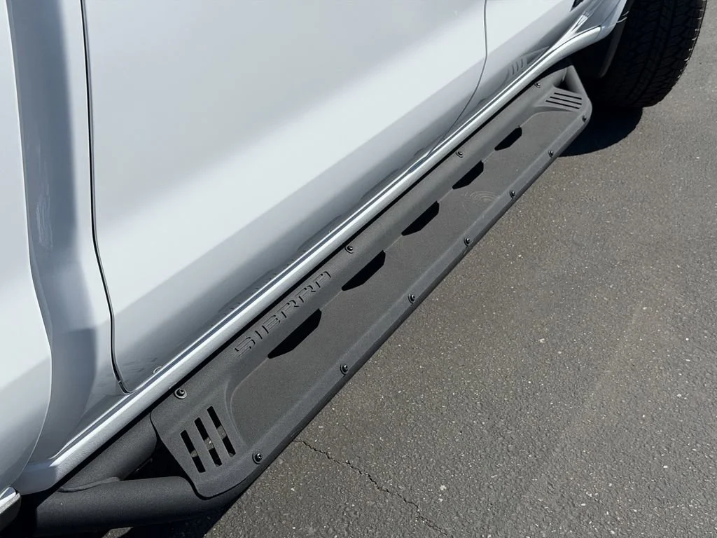 New 2026 Summit White GMC SLE image 6