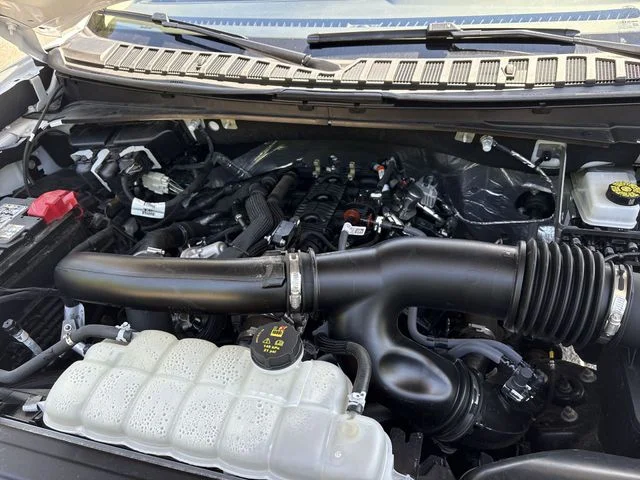 Used 2025 White Ford Platinum image 28