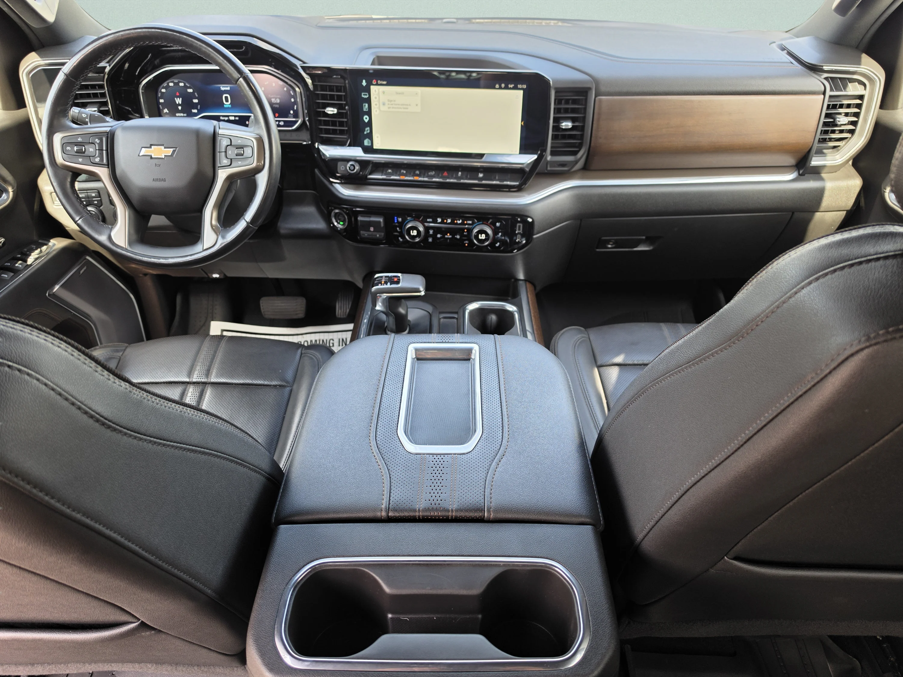 Used 2022 Iridescent Pearl Tricoat Chevrolet High Country image 19