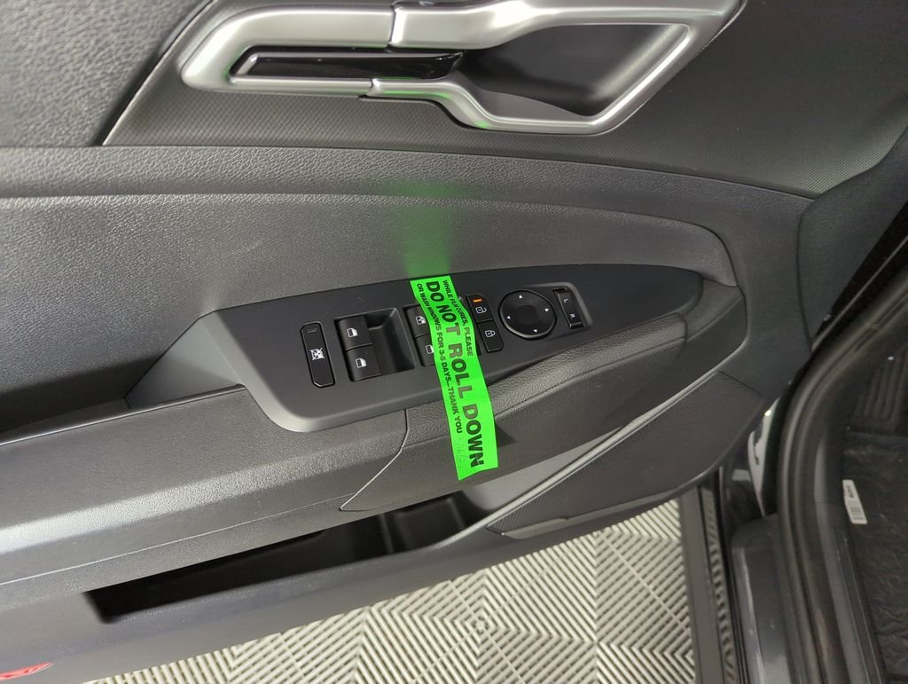 New 2026 Fusion Black Kia LX image 19