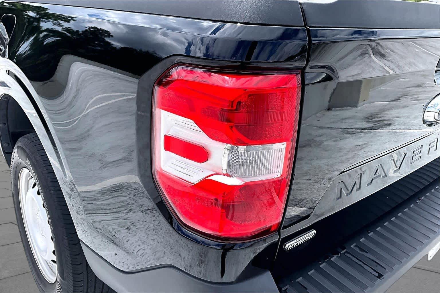 Used 2022 Shadow Black Ford XL image 28