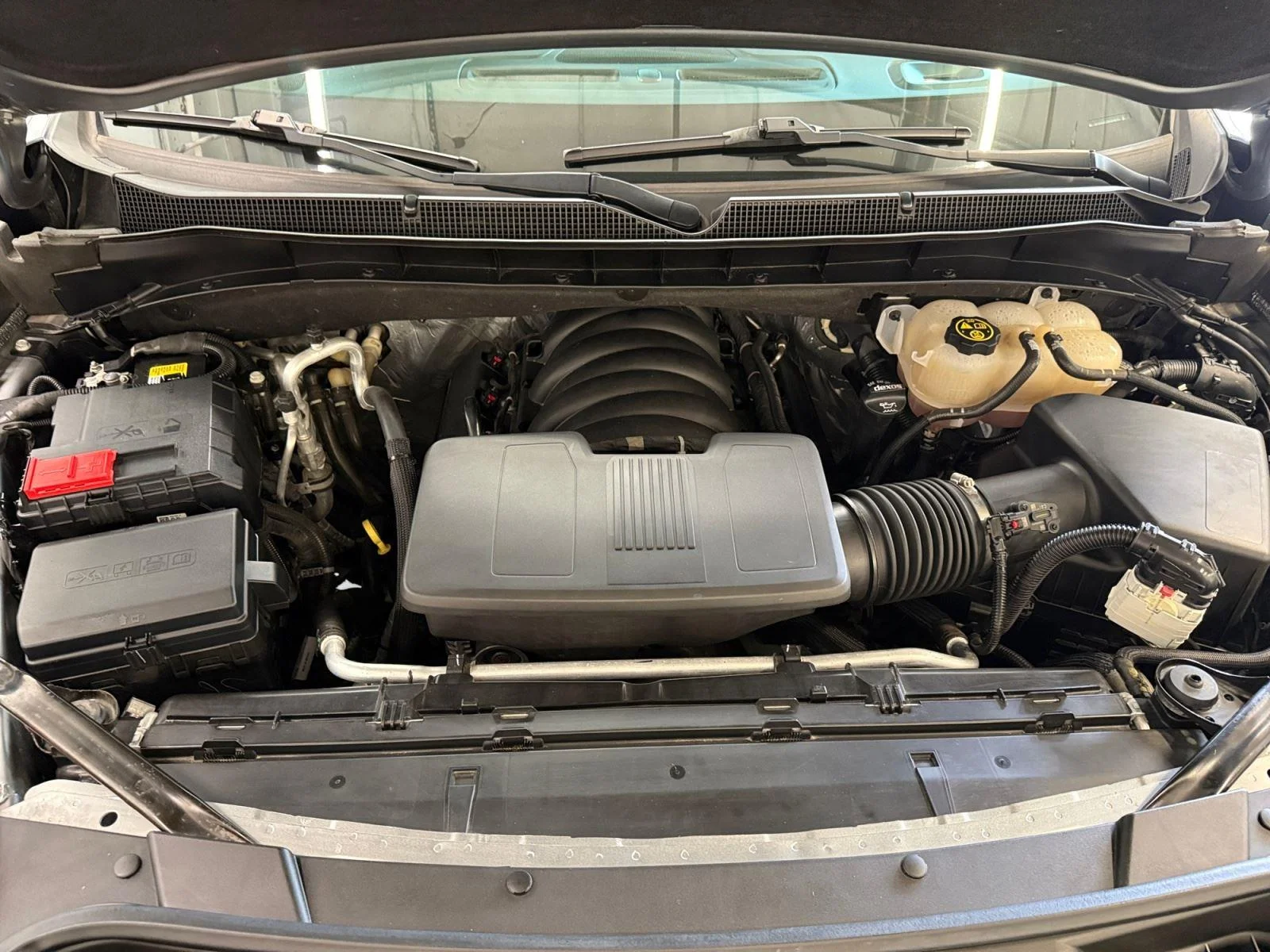 Used 2023 Sterling Gray Metallic Chevrolet Premier image 33