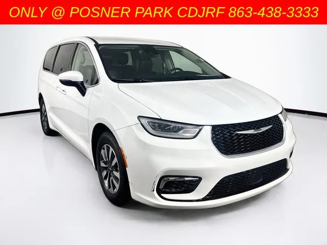 2023 Chrysler Pacifica Hybrid Touring L