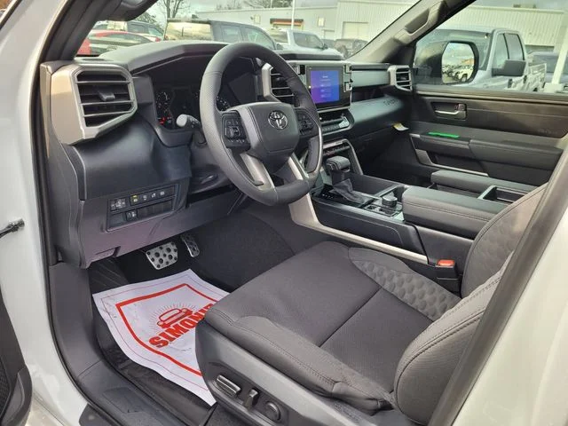 2025 Toyota Tundra SR5 - Photo 18