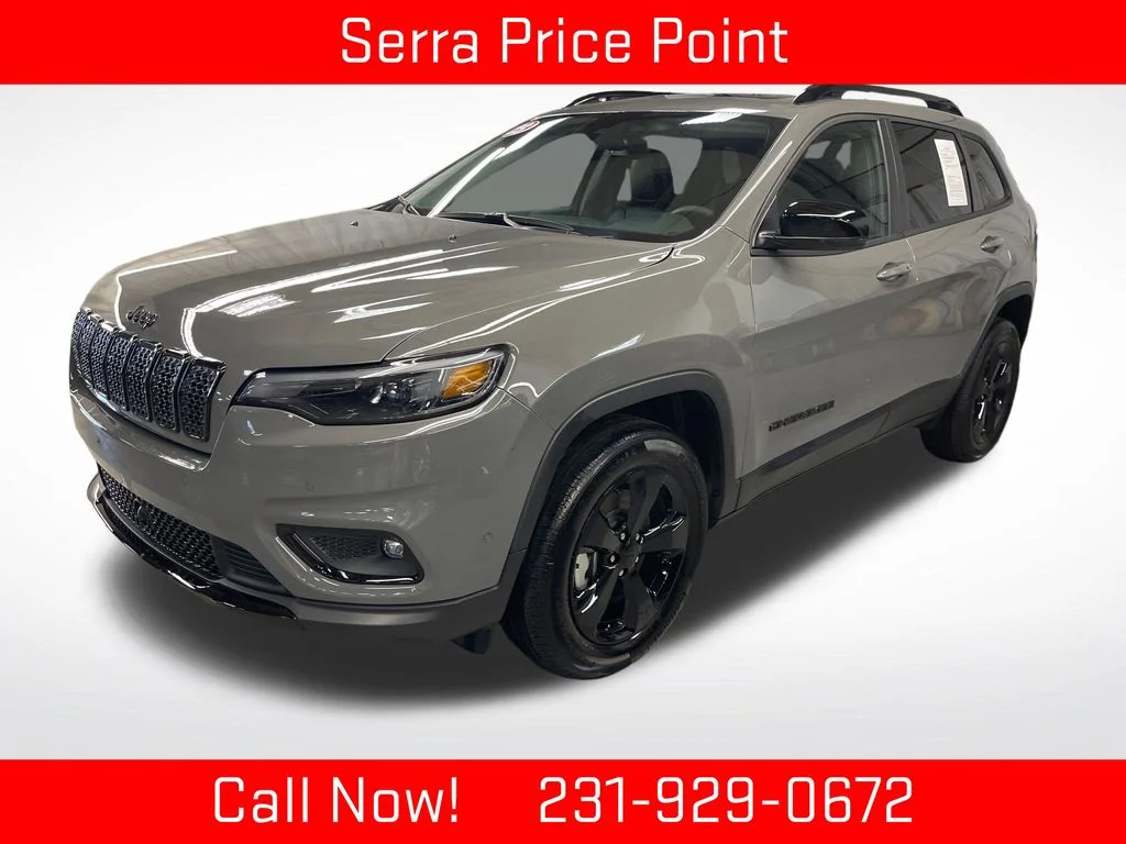 Used 2023 Gray Jeep Altitude image 1
