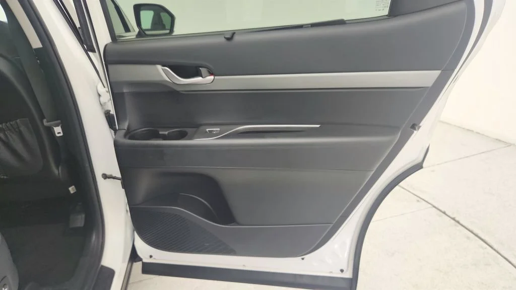 Used 2025 White Hyundai XRT image 35