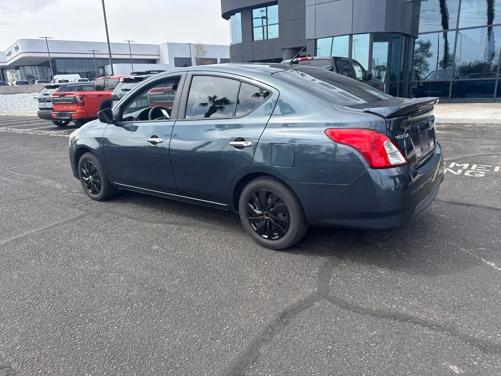Used 2015 Blue Nissan 1.6 SV image 16