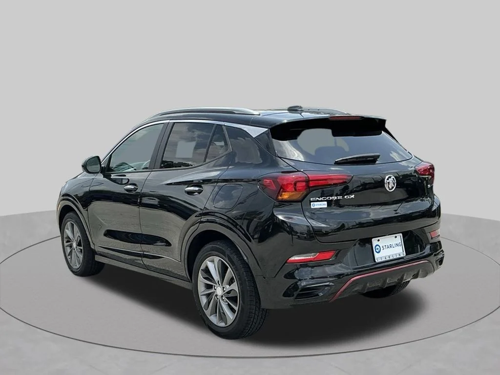 Used 2023 Black Buick Select image 5