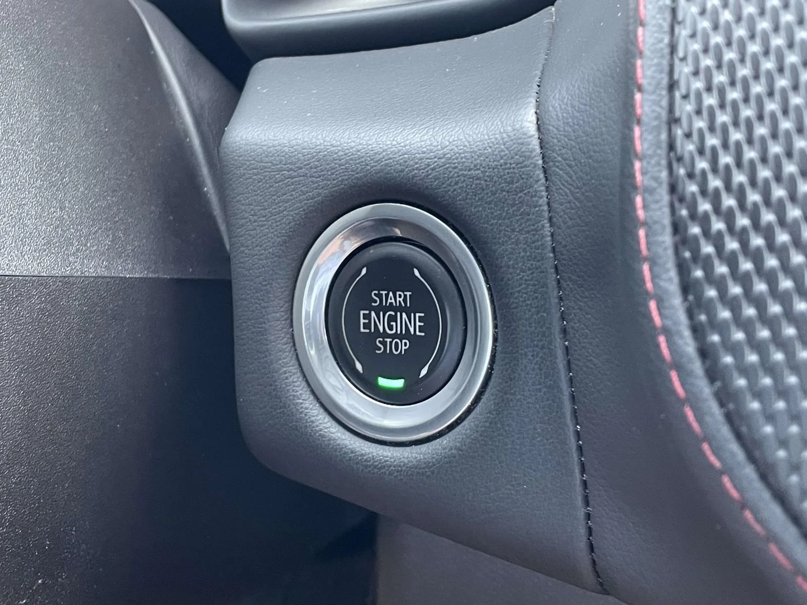 2021 Chevrolet Suburban RST - Photo 29