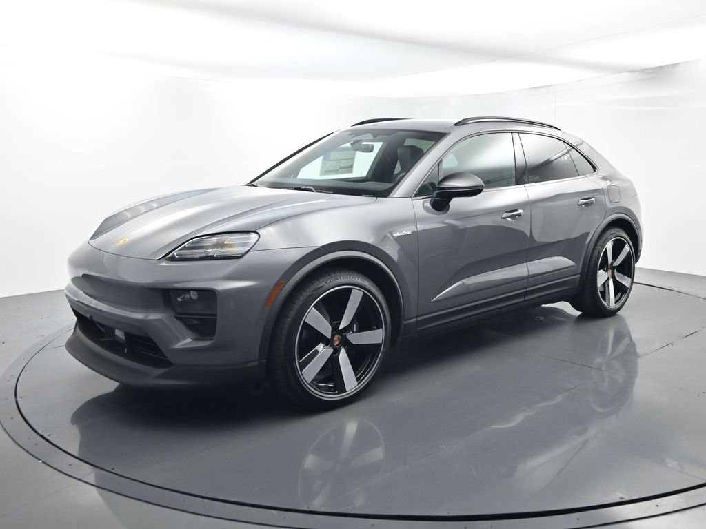 2026 Porsche Macan Base