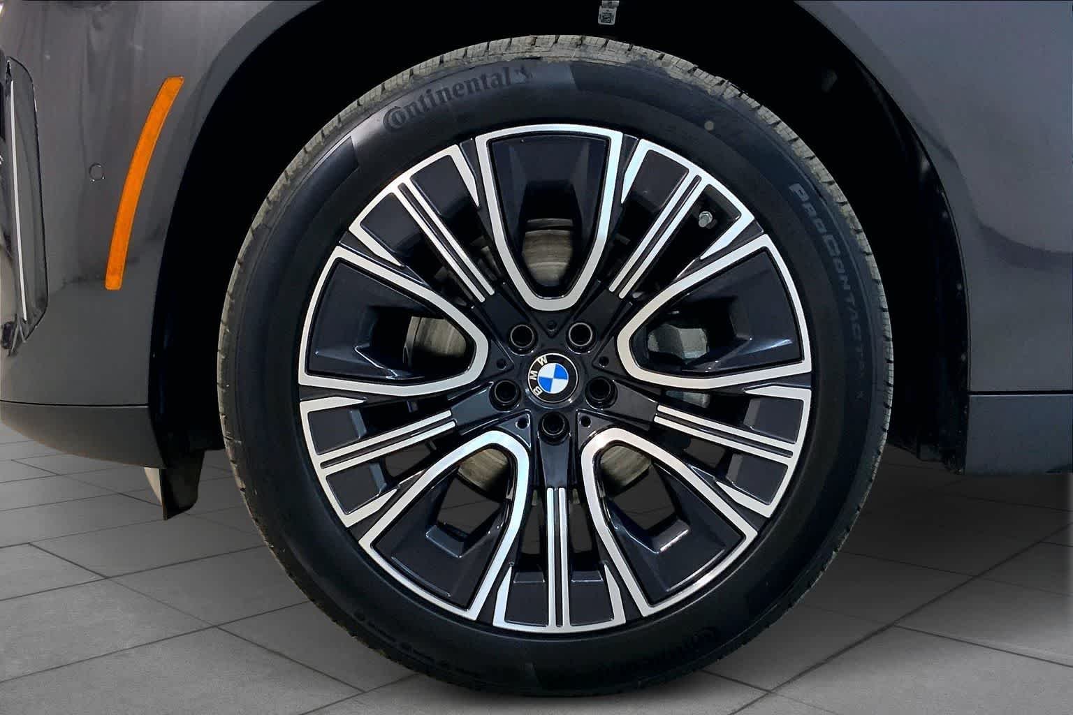 New 2026 Dark Graphite Metallic BMW 30 xDrive image 11