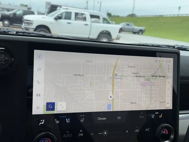 Used 2024  Lexus 550 Overtrail+ image 37
