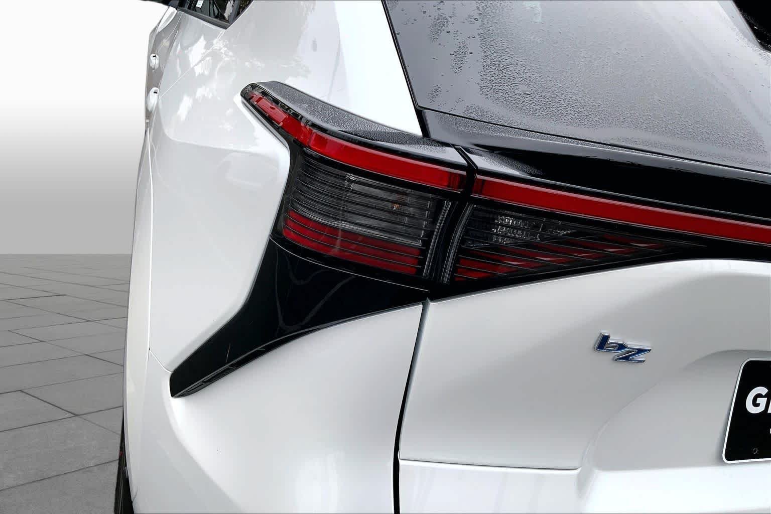 New 2026 Wind Chill Pearl Toyota Limited image 14
