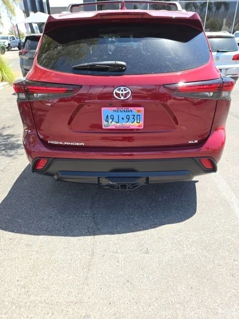 Used 2024 Pearl Toyota XLE image 6