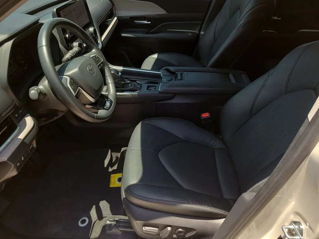 Used 2024 White Toyota Limited image 23
