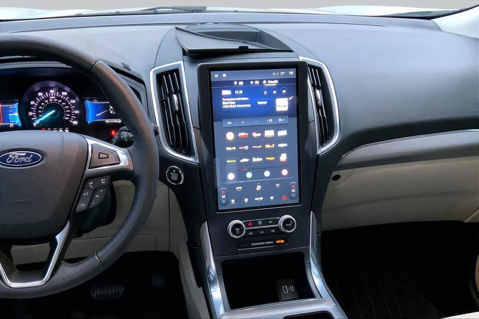 Used 2022 Star White Metallic Tri-Coat Ford Titanium image 7